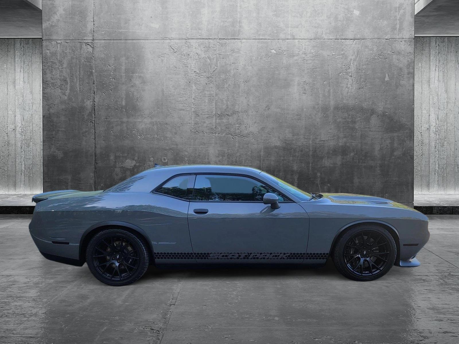 2019 Dodge Challenger R/T Scat Pack photo 4