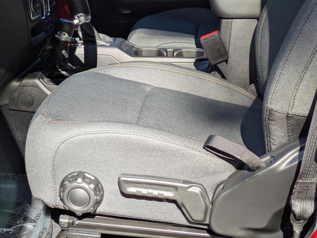 New 2026 Jeep Wrangler Sport Sport Utility