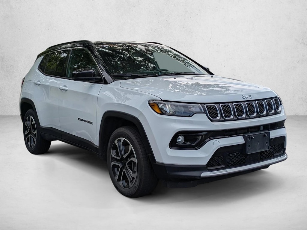 Used 2023 Jeep Compass Altitude SUV