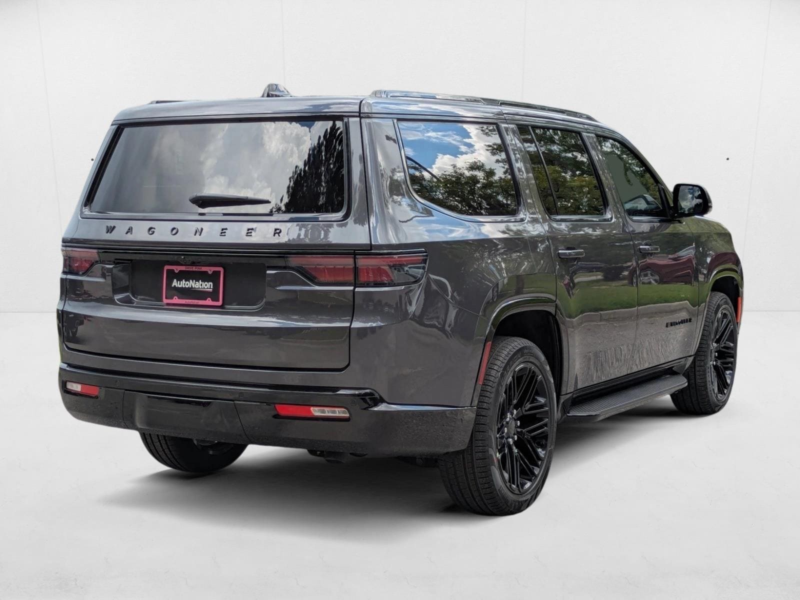 2025 Jeep Wagoneer Series II - Photo 2