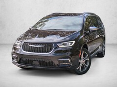 2026 Chrysler Pacifica Pinnacle Passenger Van