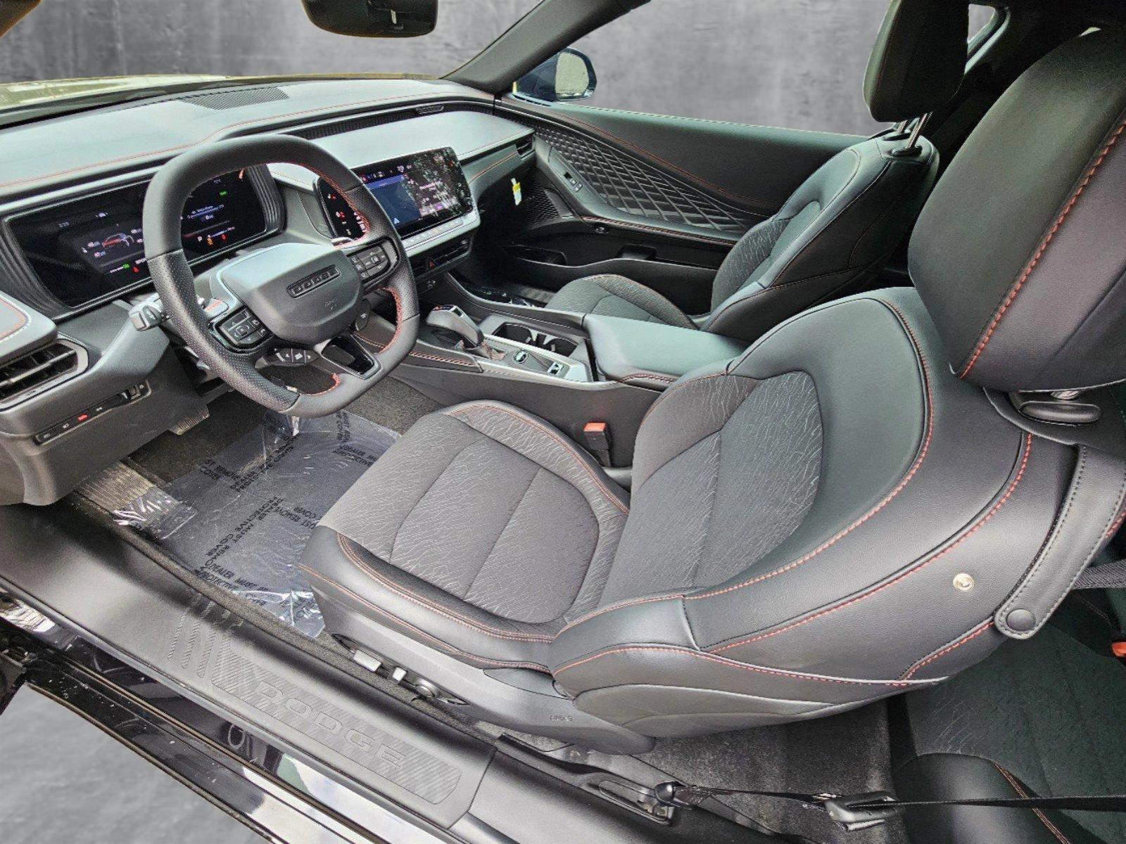 2025 Dodge Charger Daytona R/T photo 3