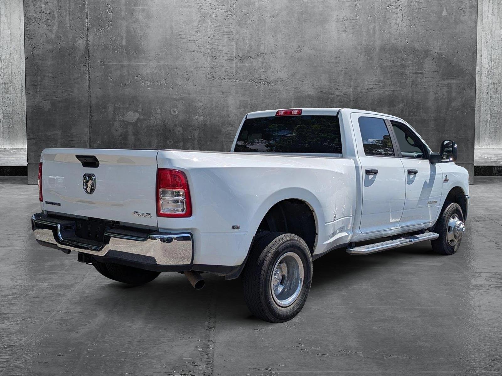 2023 Ram 3500 Big Horn photo 4