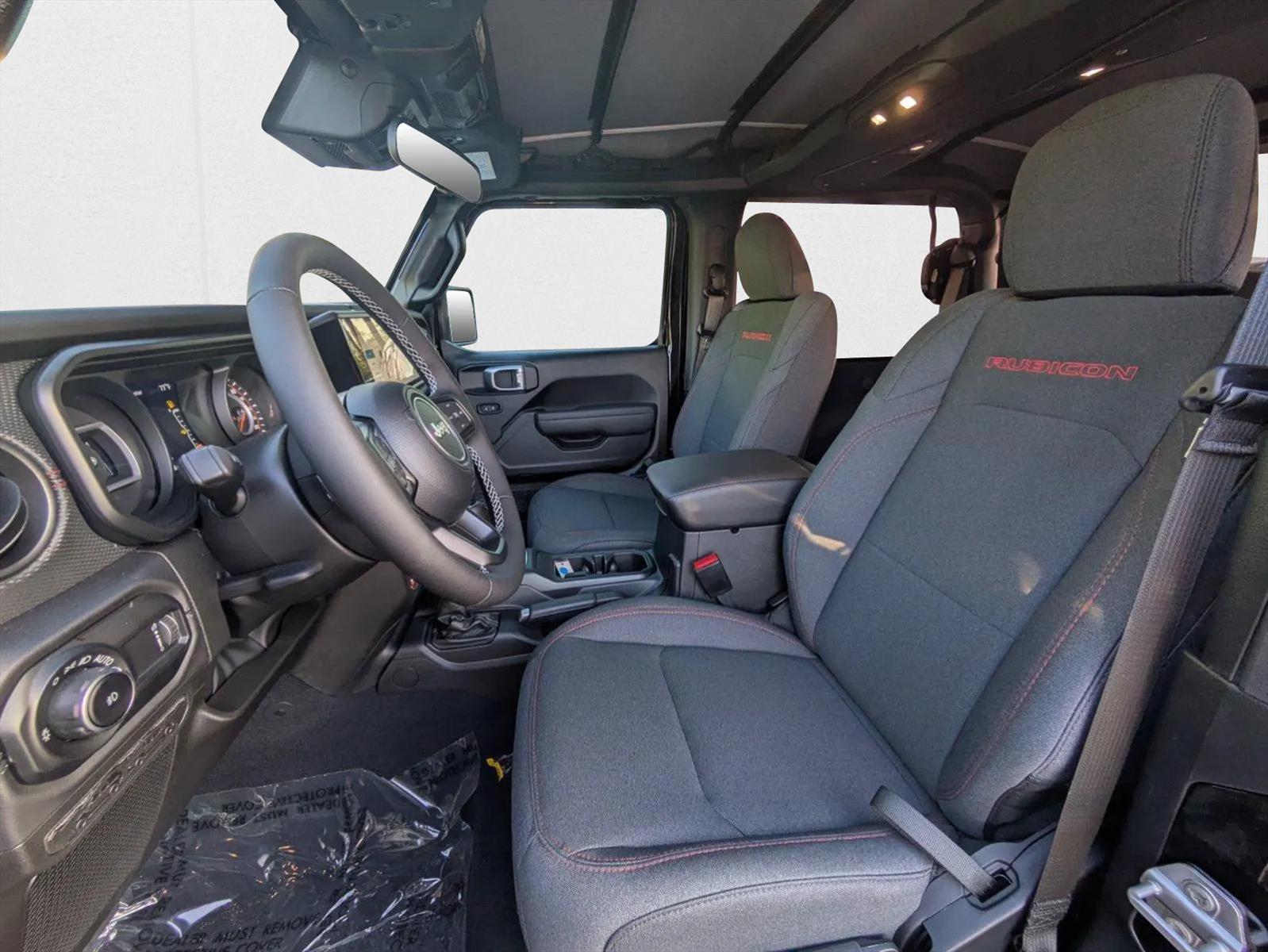 2025 Jeep Wrangler 2-Door Rubicon - Photo 11