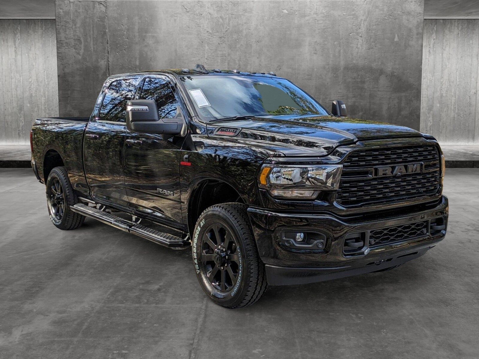 2024 Ram 2500 Big Horn photo 3