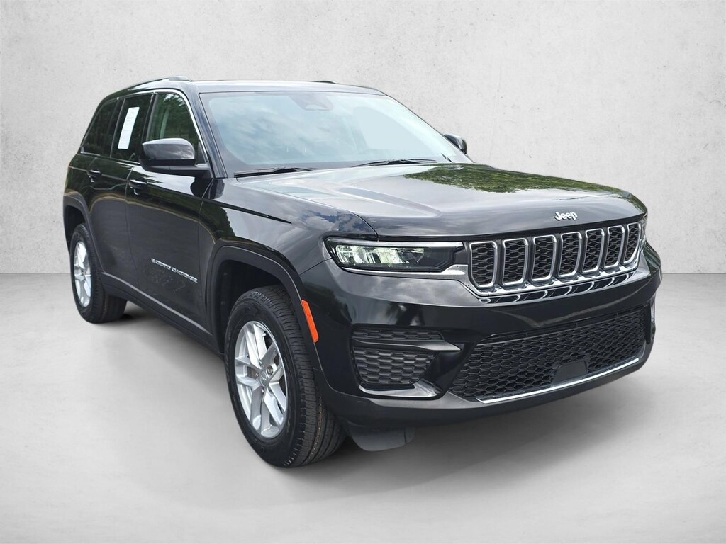 Used 2023 Jeep Grand Cherokee Laredo X SUV