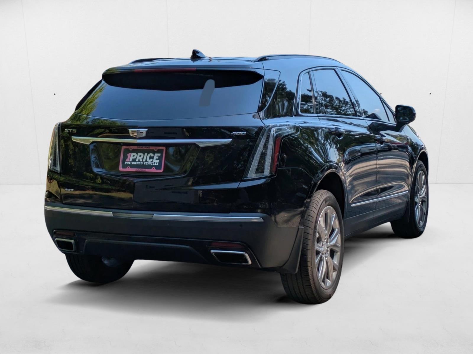 2021 Cadillac XT5 Sport photo 2