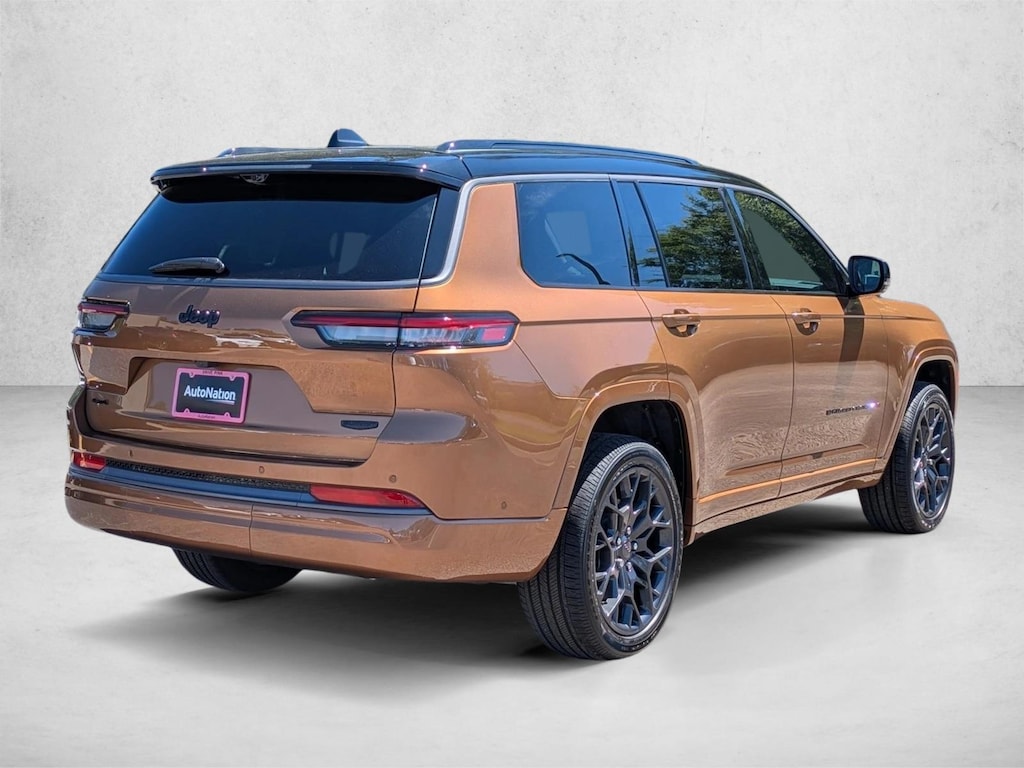 New 2026 Jeep Grand Cherokee L Summit Sport Utility