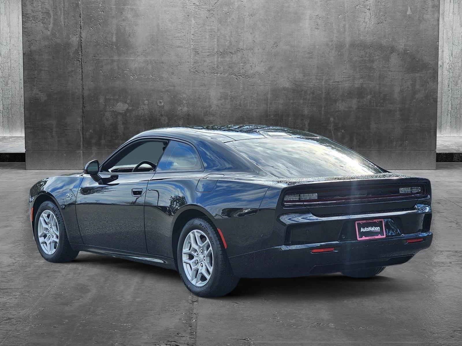 2025 Dodge Charger Daytona R/T photo 2
