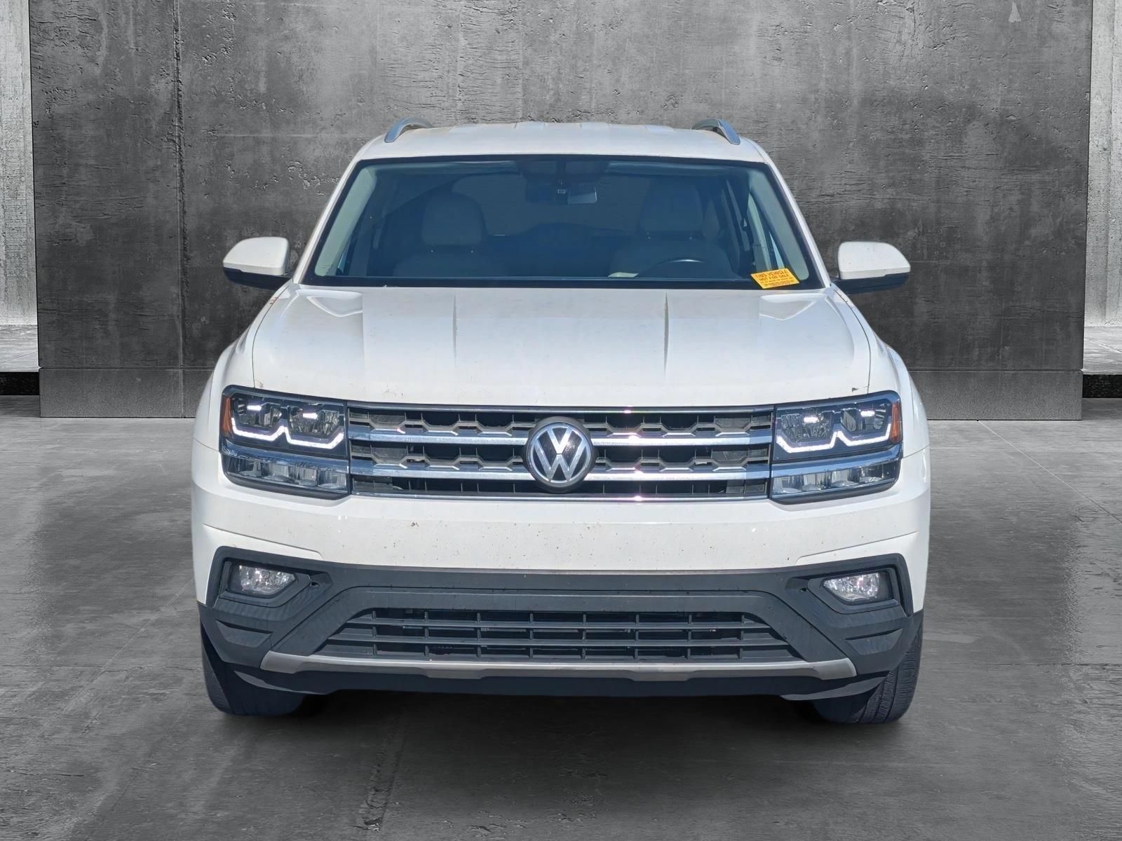 2018 Volkswagen Atlas V6 SE photo 2