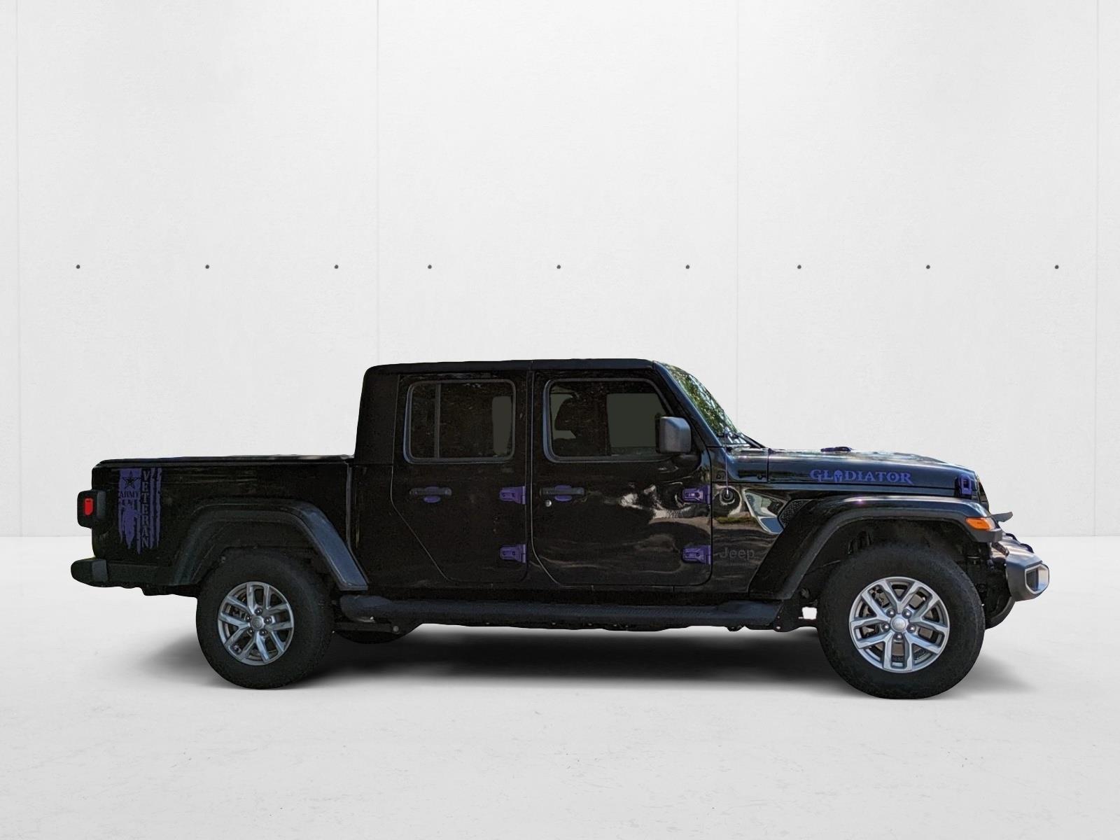 2023 Jeep Gladiator Sport S photo 4