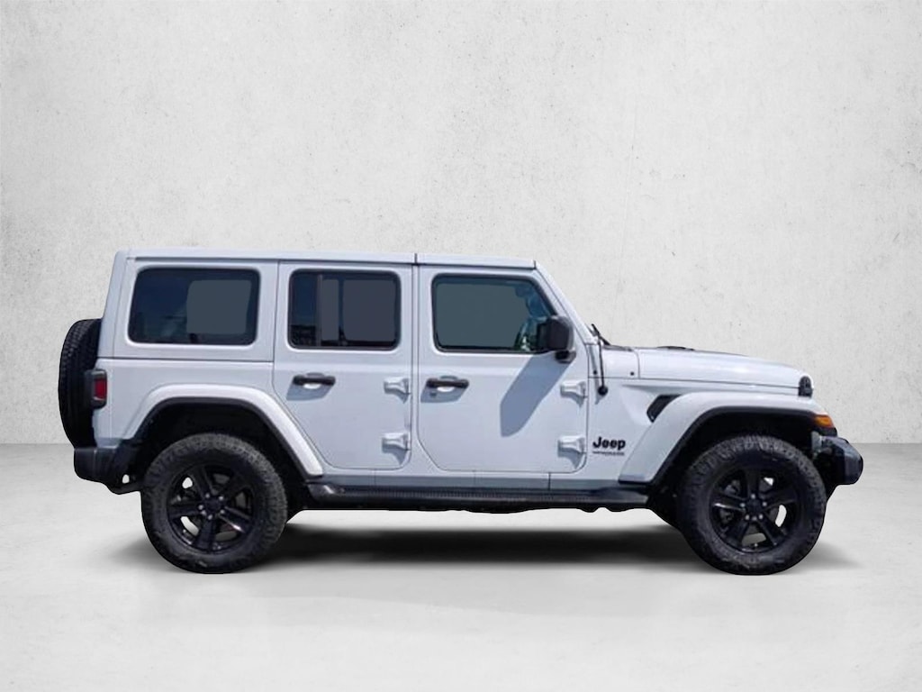 Used 2022 Jeep Wrangler Unlimited Sahara Altitude SUV
