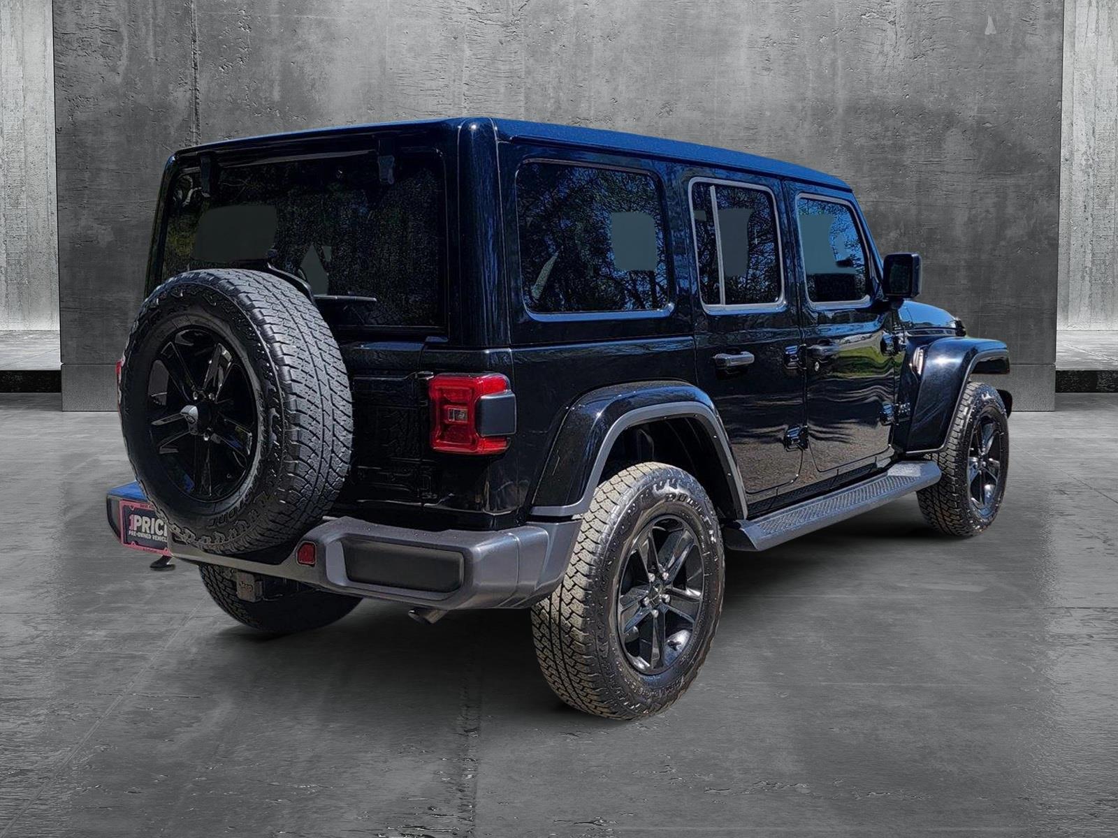 2023 Jeep Wrangler Sahara Altitude photo 4