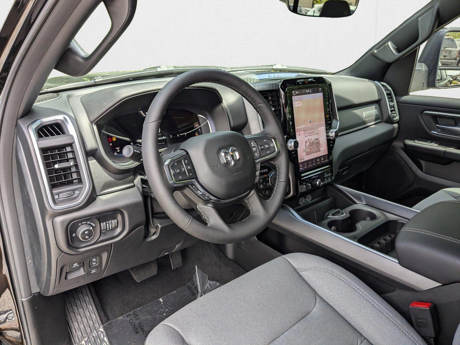 2025 Ram 1500 Big Horn photo 3