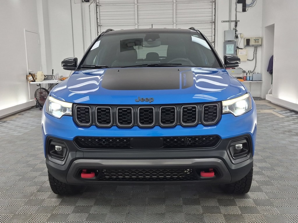 Used 2025 Jeep Compass Trailhawk SUV