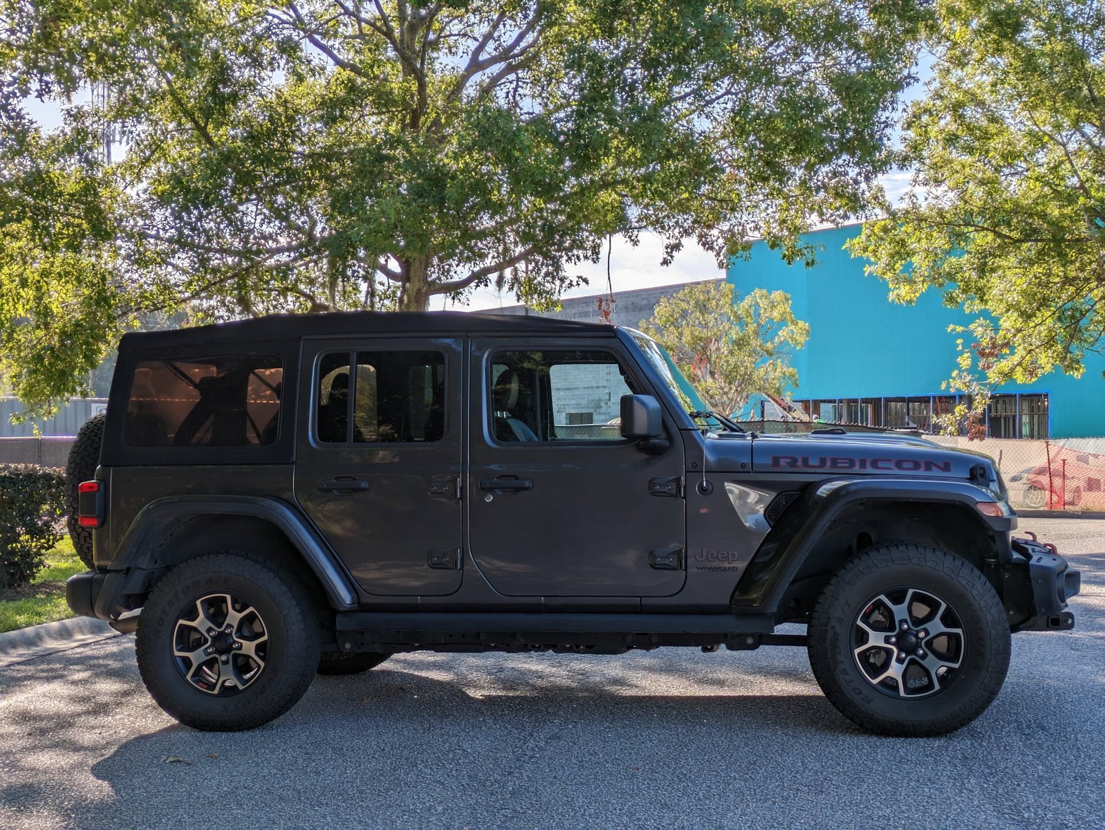 2019 Jeep Wrangler Unlimited Rubicon photo 3