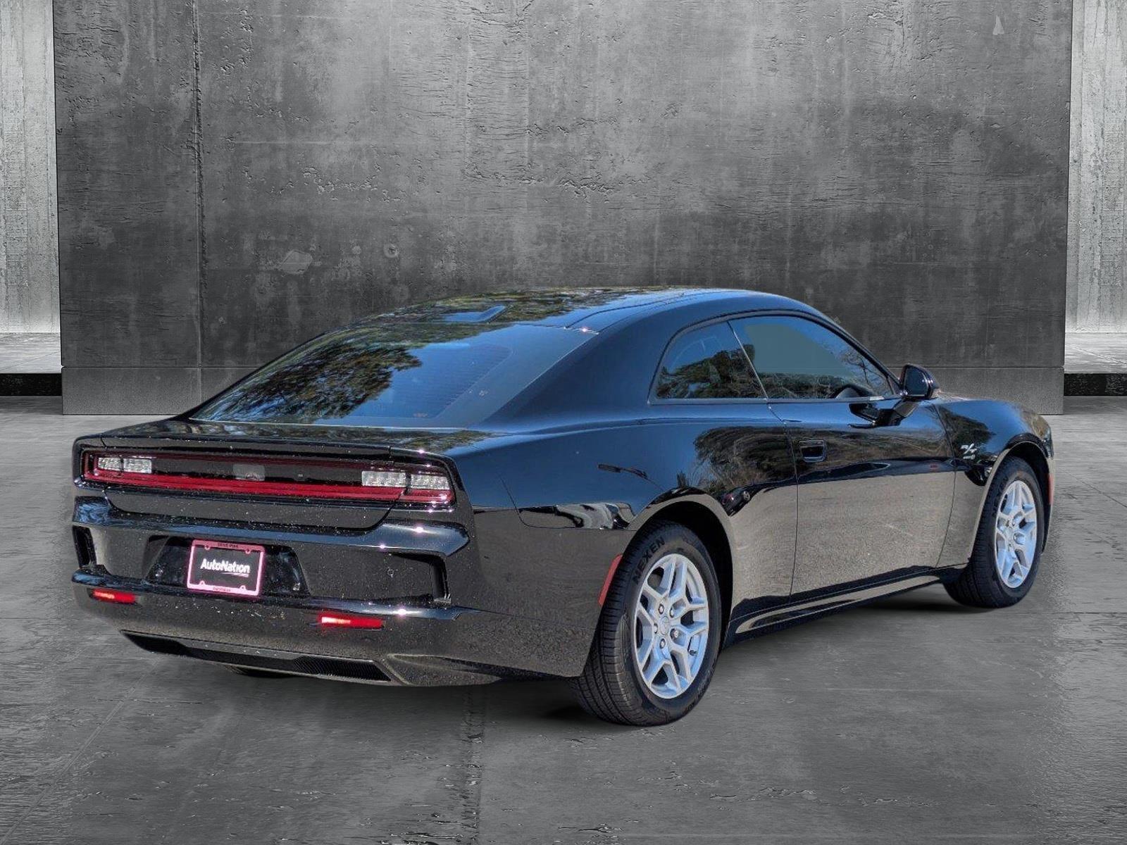 2025 Dodge Charger Daytona R/T photo 2