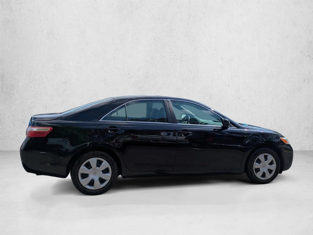 Used 2009 Toyota Camry LE Sedan