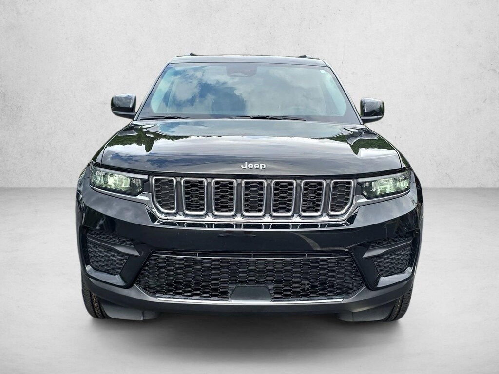 Used 2023 Jeep Grand Cherokee Laredo X SUV
