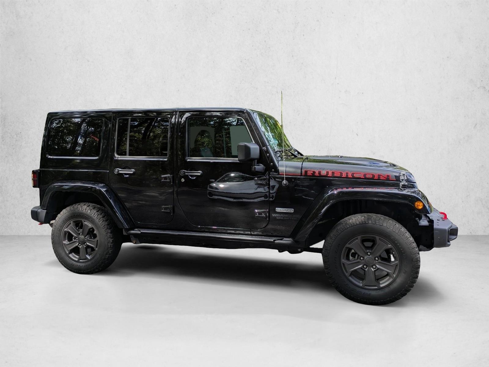 2017 Jeep Wrangler Rubicon Recon photo 4