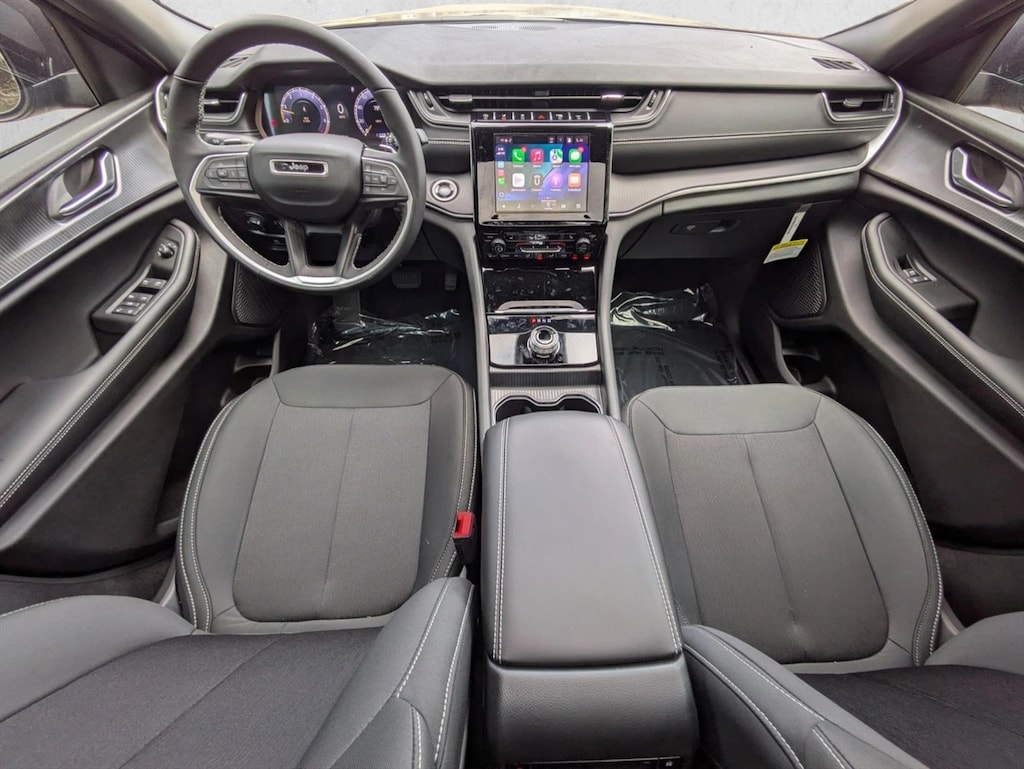 New 2025 Jeep Grand Cherokee L Laredo X SUV