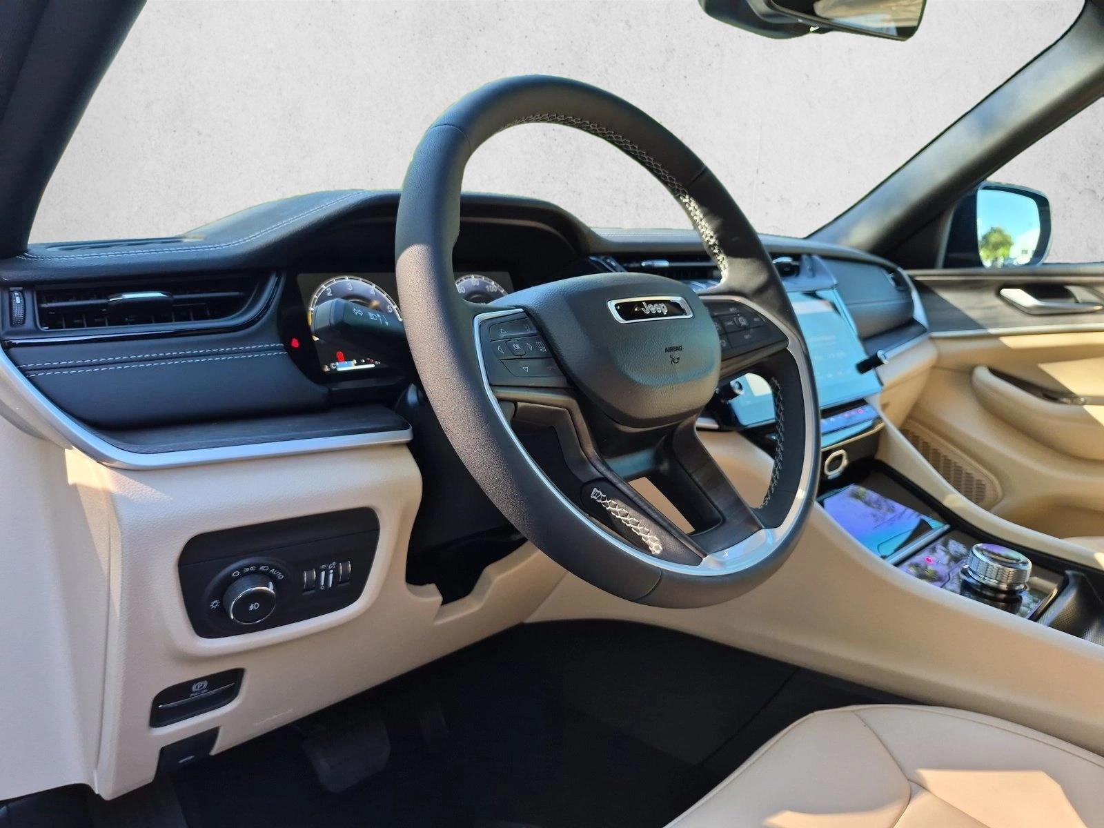 New 2027 Jeep Grand Cherokee Limited SUV