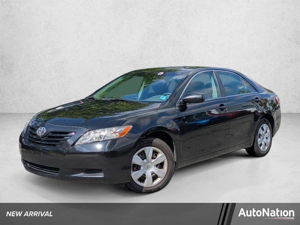 Used 2009 Toyota Camry LE Sedan
