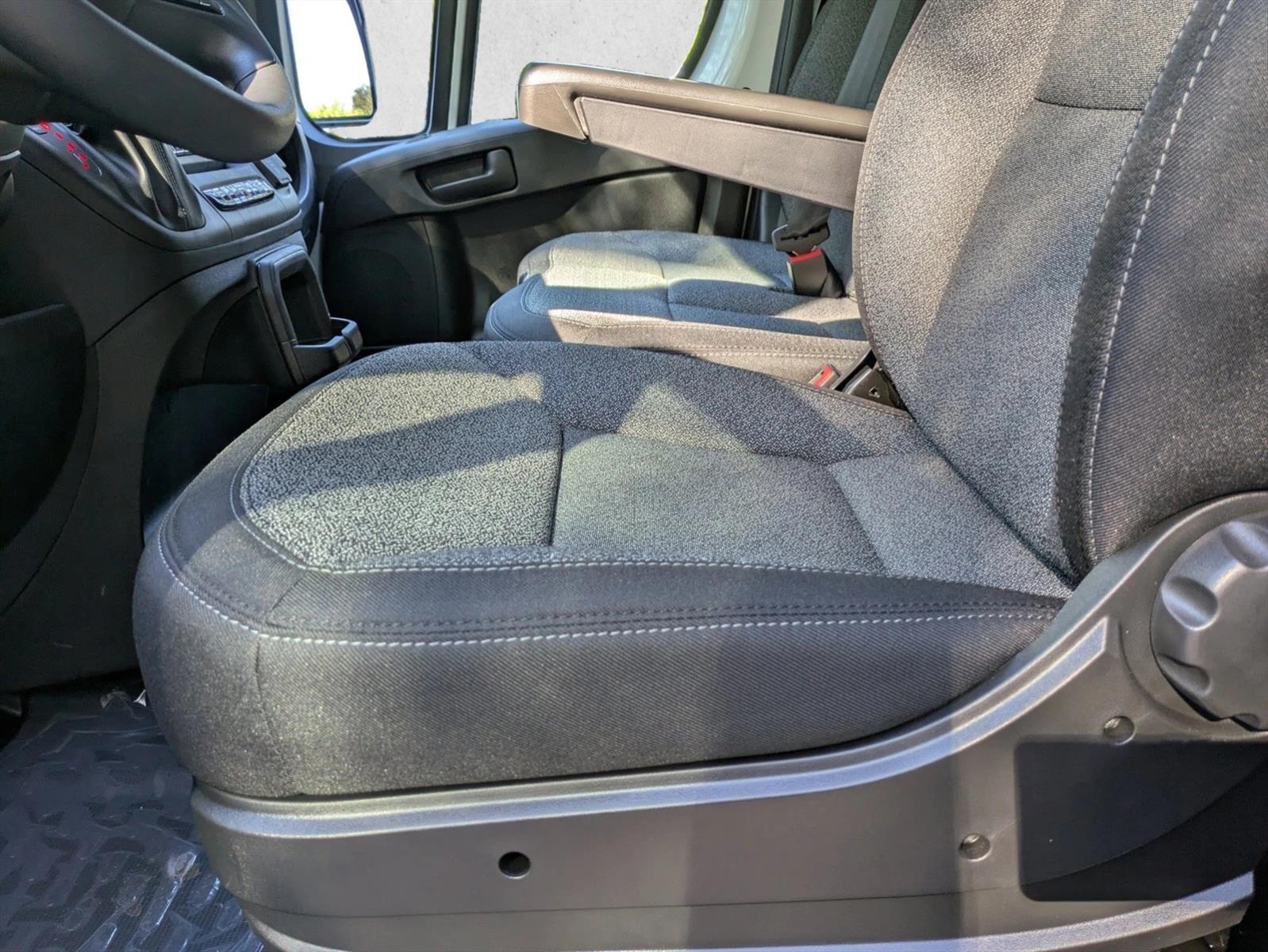 2026 Ram ProMaster 2500 Cargo Van photo 3