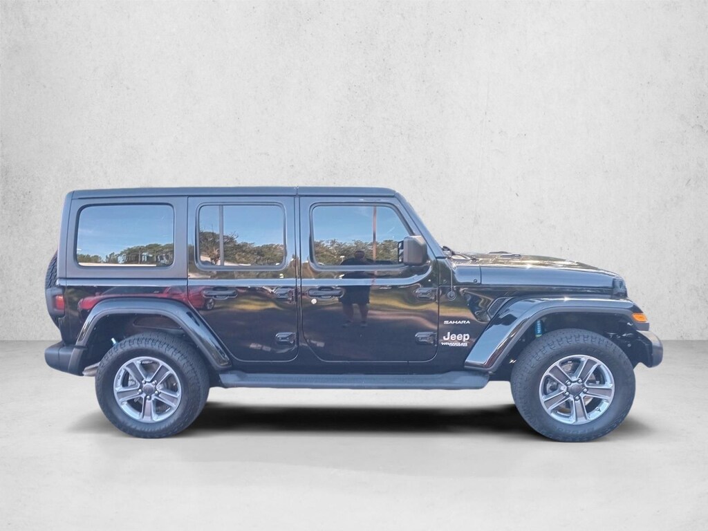 Used 2022 Jeep Wrangler Unlimited Sahara SUV