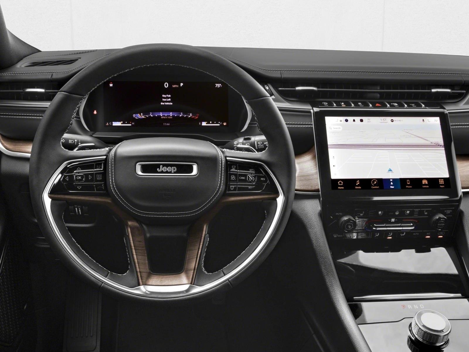 2025 Jeep Grand Cherokee Overland photo 4