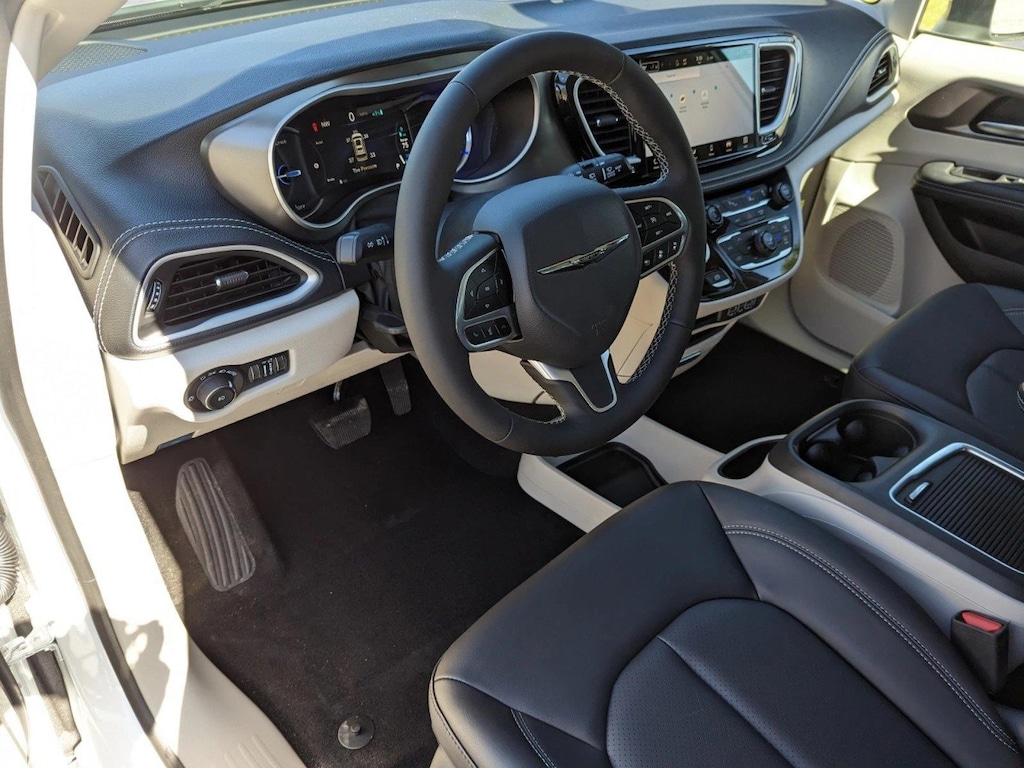 Used 2023 Chrysler Pacifica Hybrid Touring L Van Passenger Van