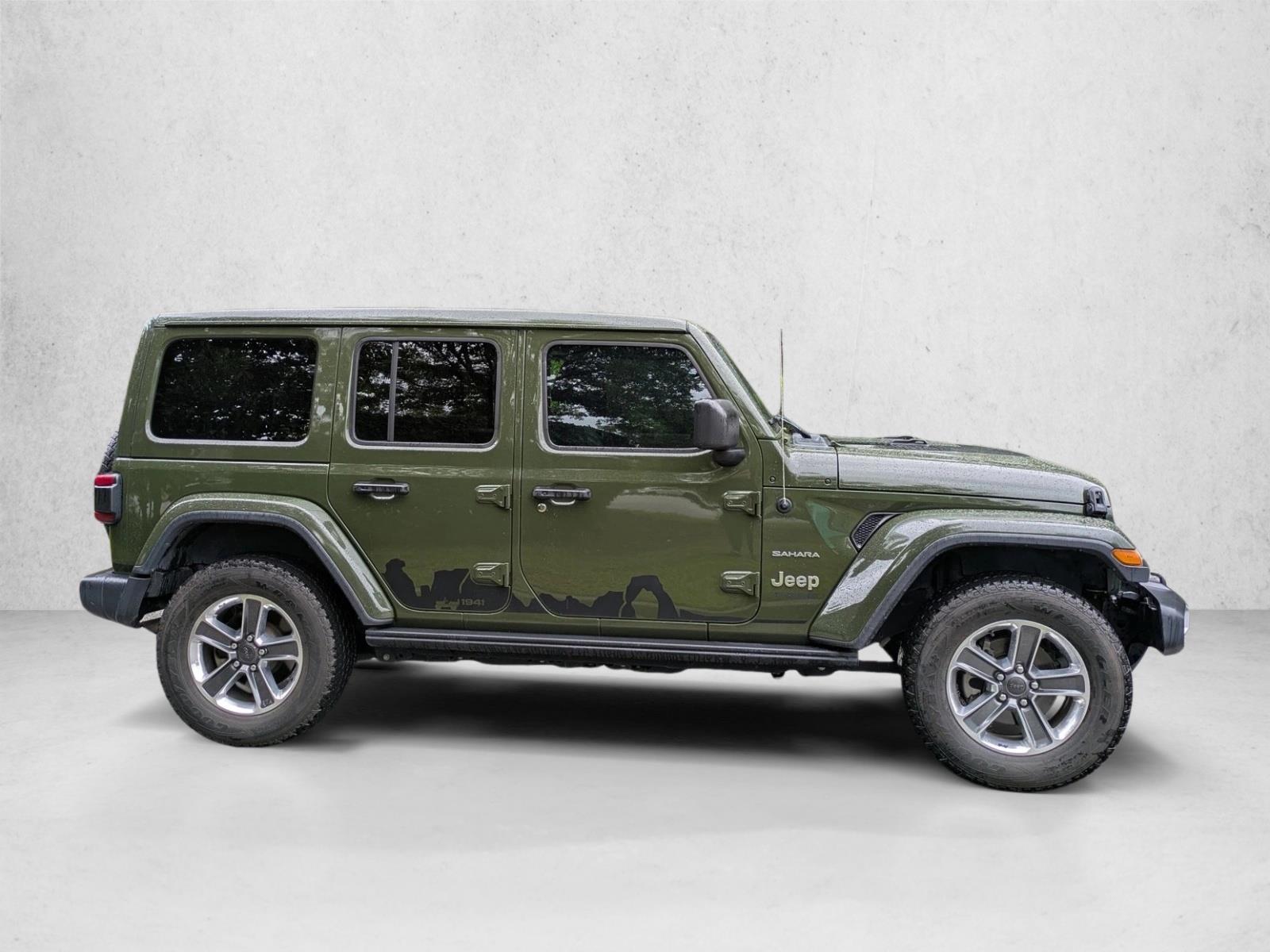 2020 Jeep Wrangler Unlimited Sahara photo 3