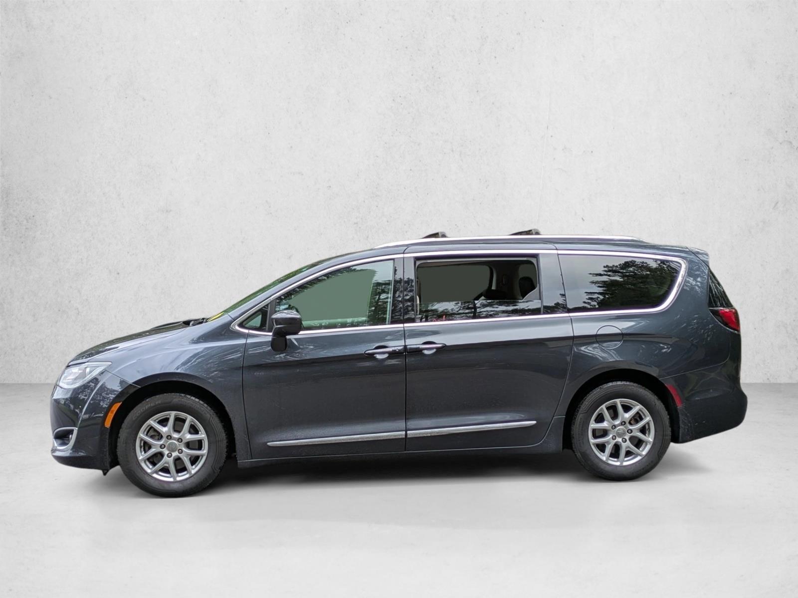 2020 Chrysler Pacifica Touring L photo 4