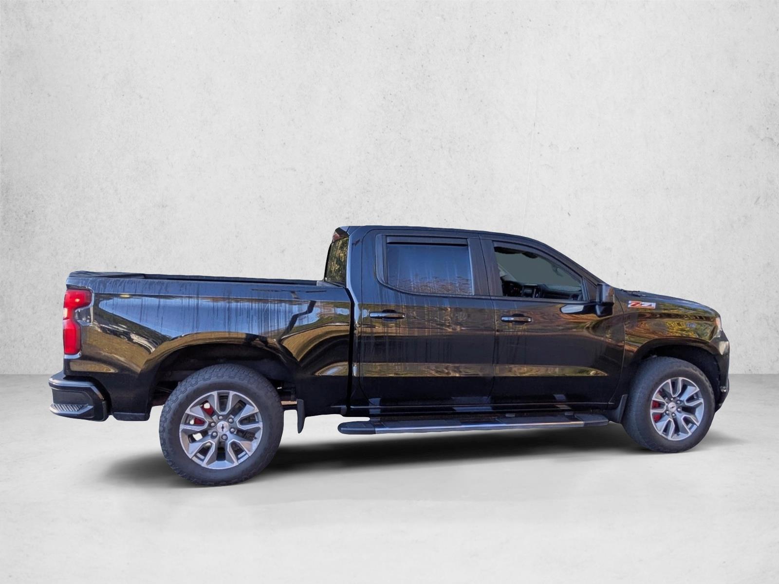 2021 Chevrolet Silverado 1500 RST photo 4