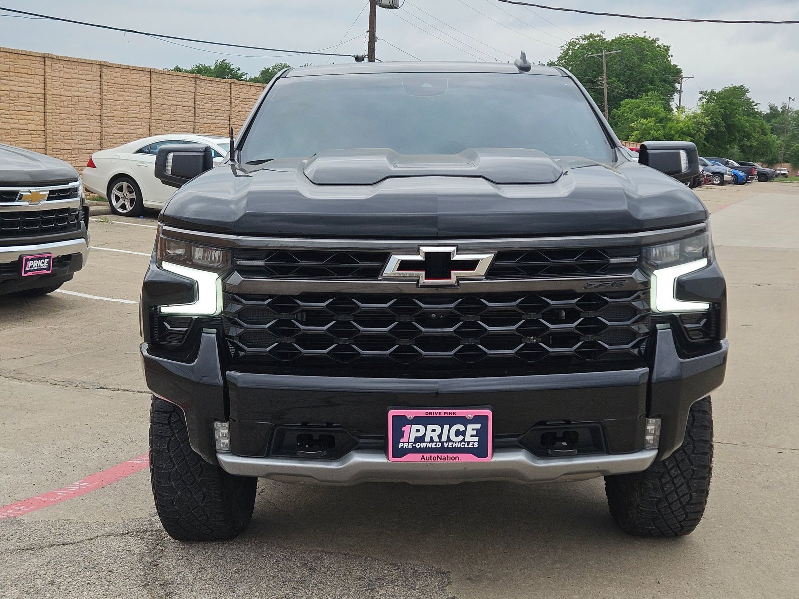 2023 Chevrolet Silverado 1500 ZR2 photo 2