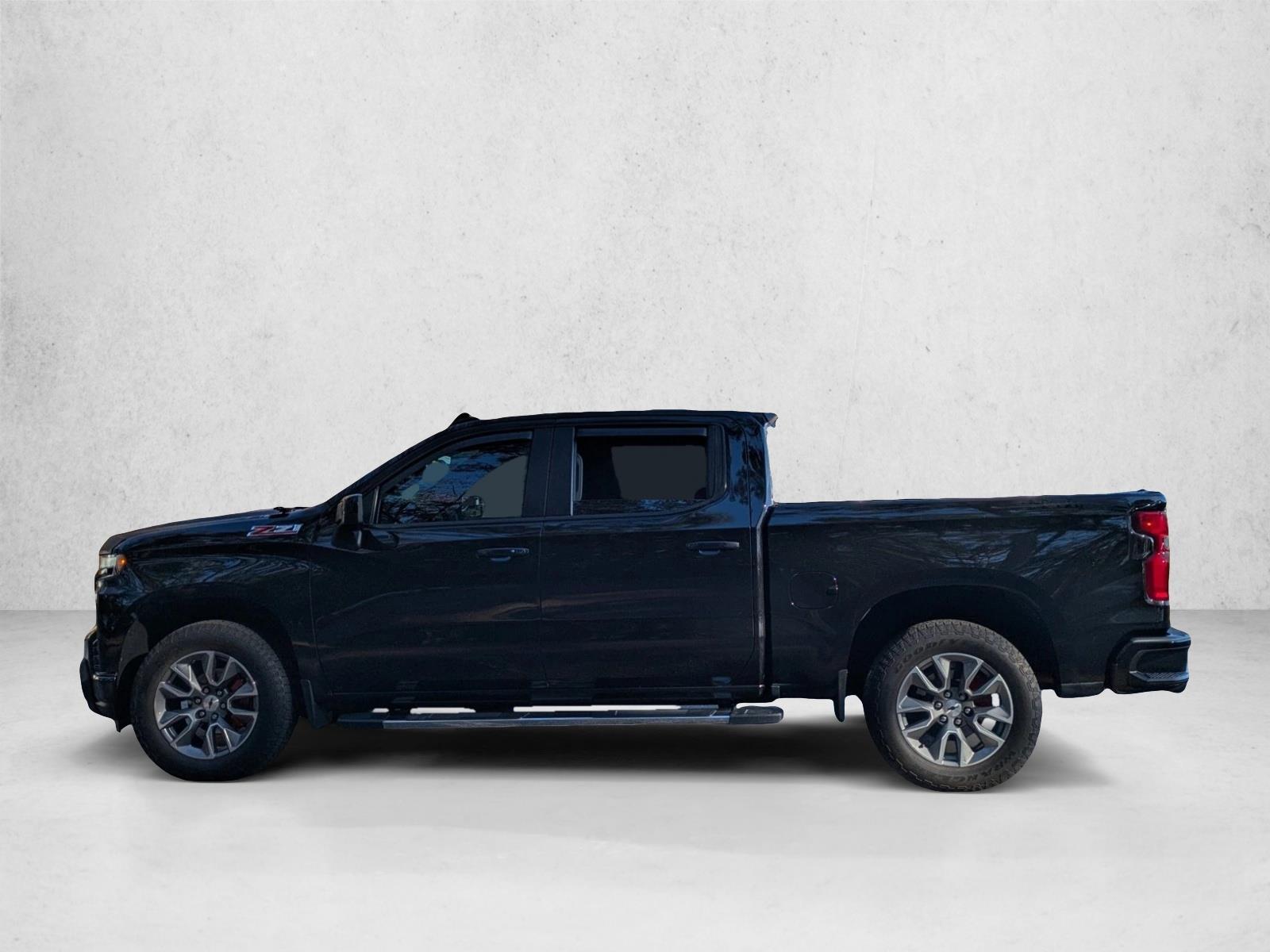 2021 Chevrolet Silverado 1500 RST photo 3