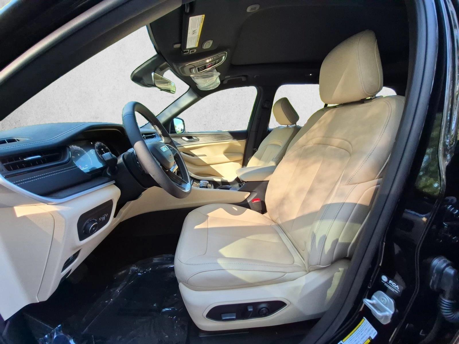 New 2027 Jeep Grand Cherokee Limited SUV