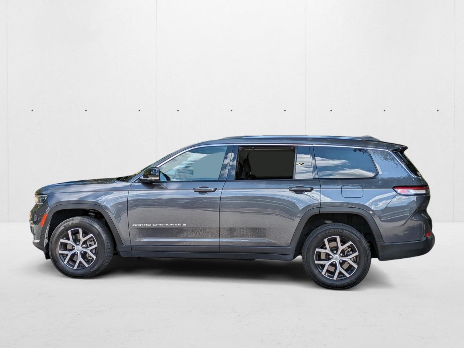 2023 Jeep Grand Cherokee Limited photo 4