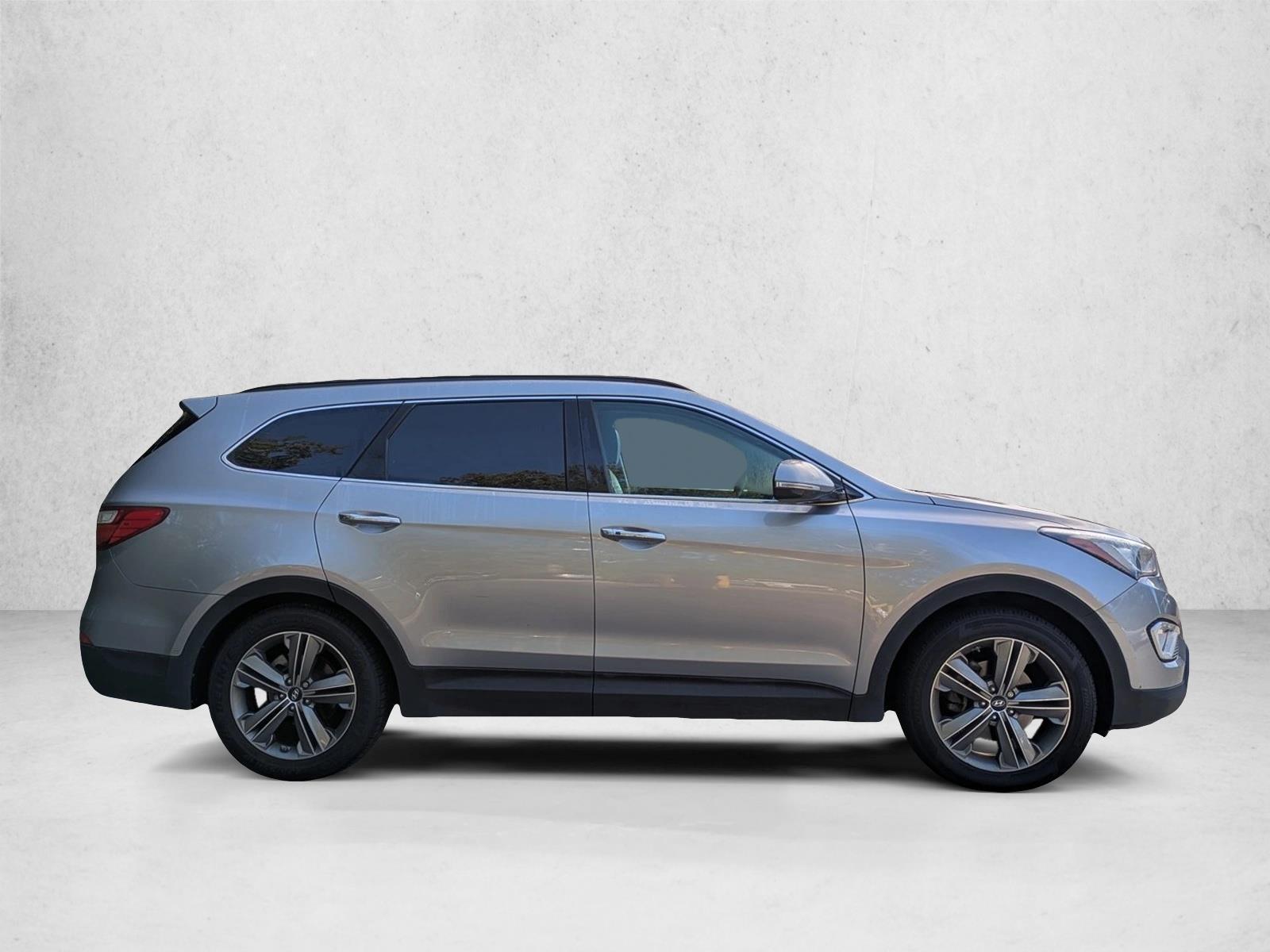 2013 Hyundai Santa Fe Limited photo 2