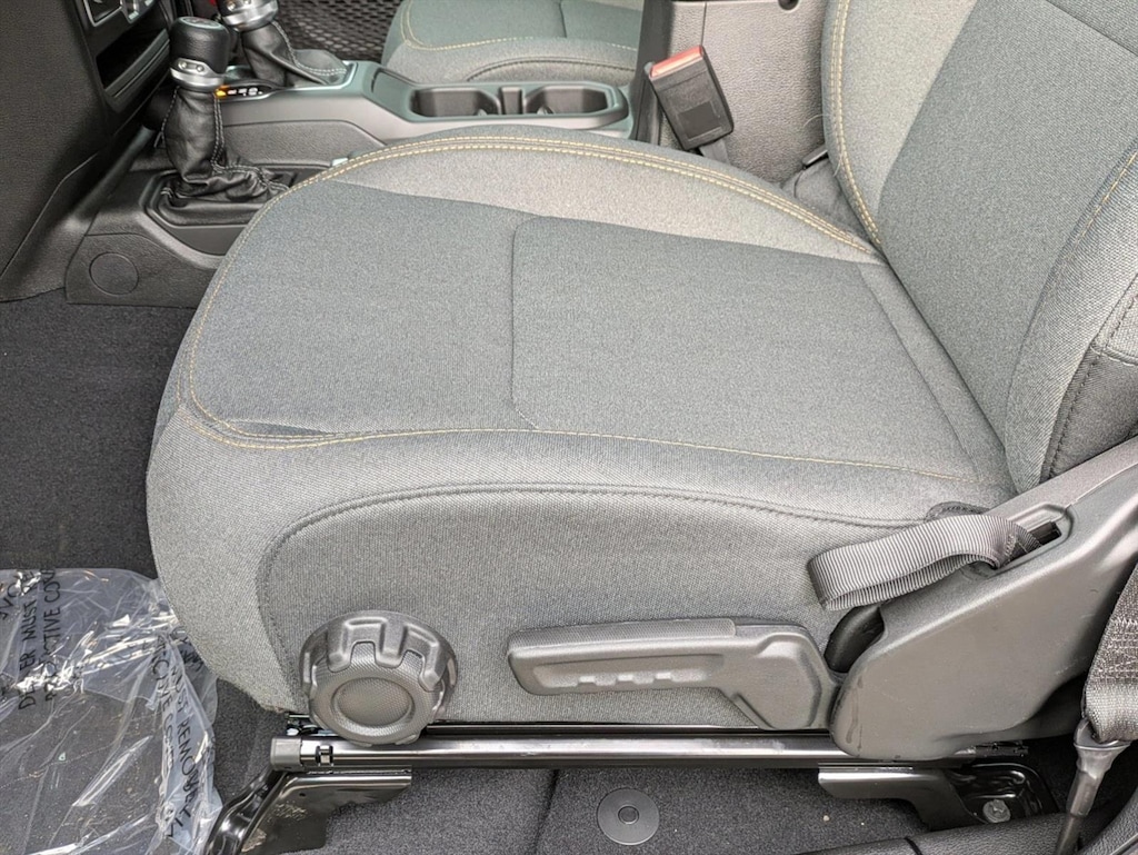 New 2026 Jeep Wrangler Sport S SUV