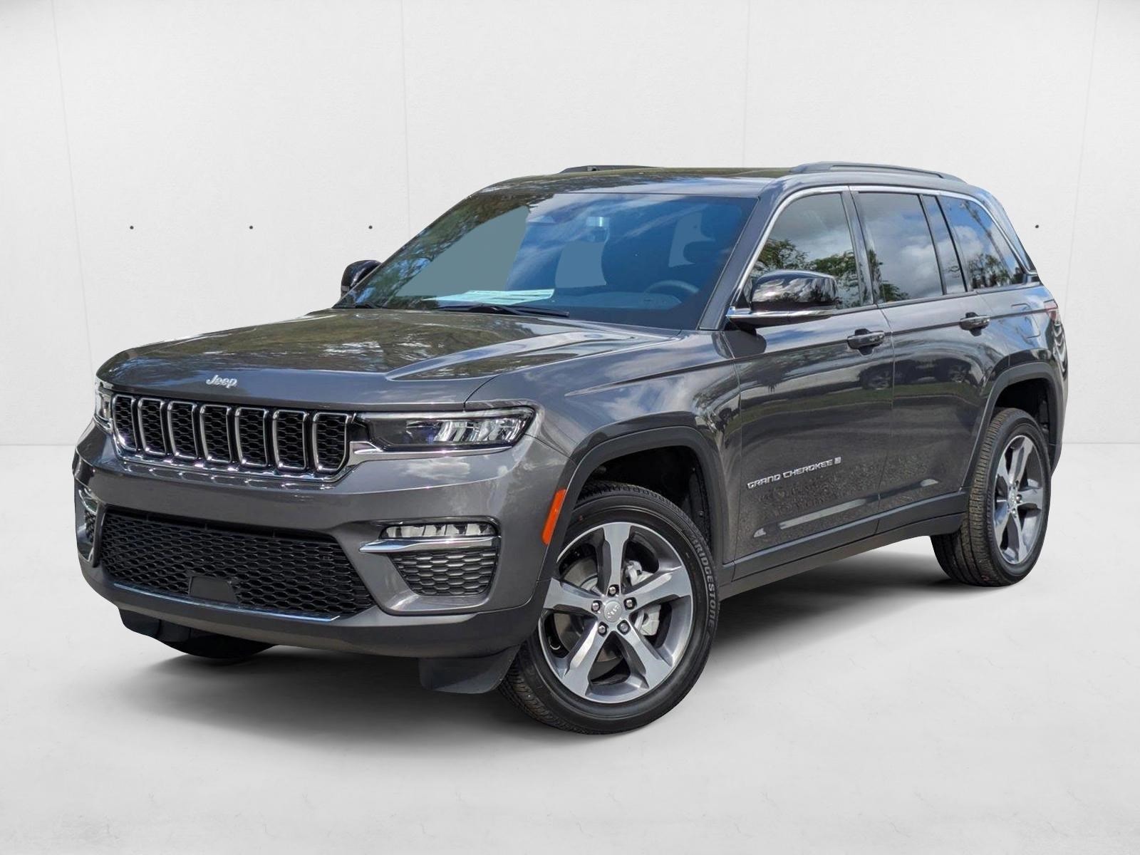 2025 Jeep Grand Cherokee Limited's photo