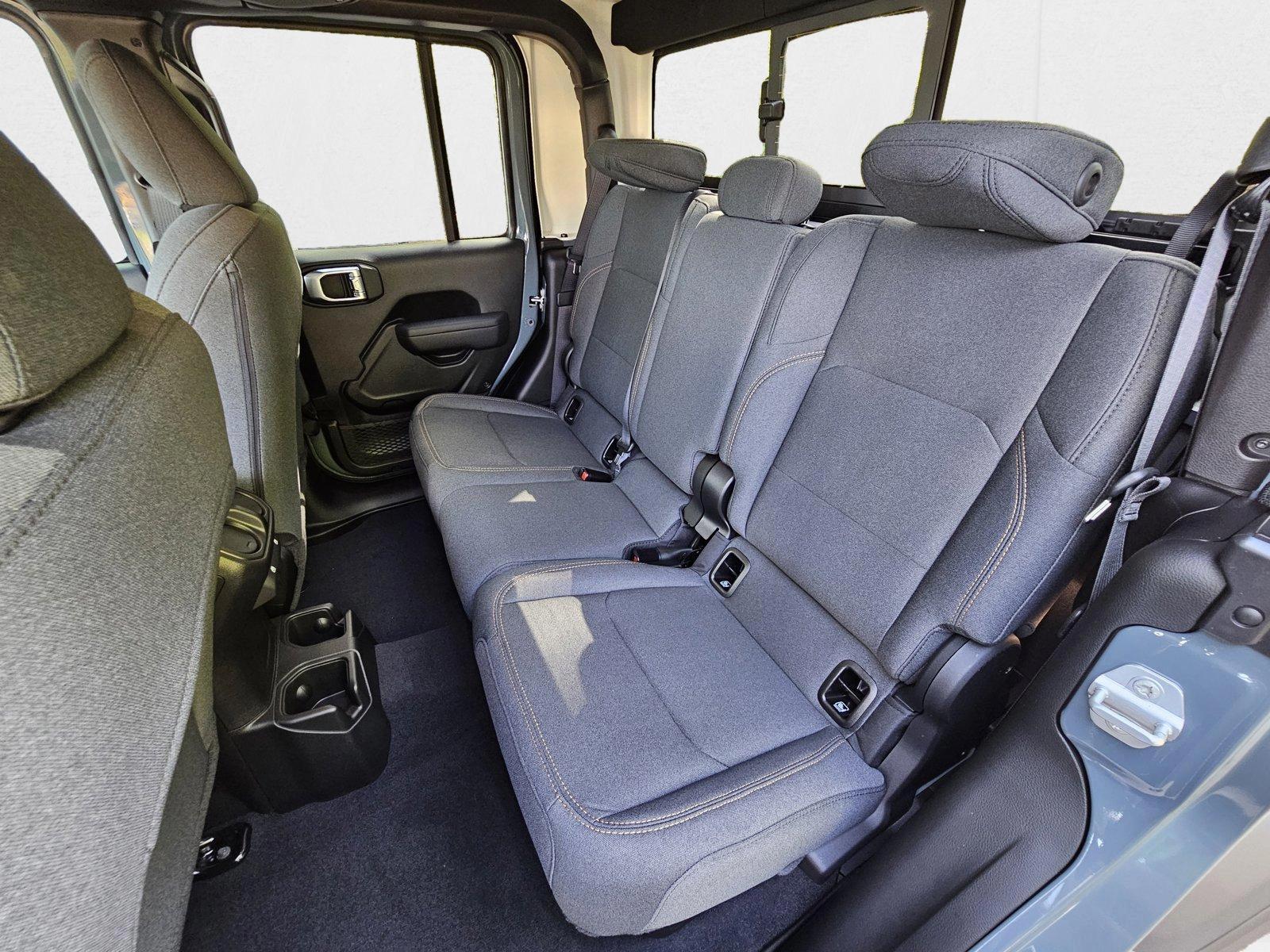 2025 Jeep Gladiator Sport S - Photo 16