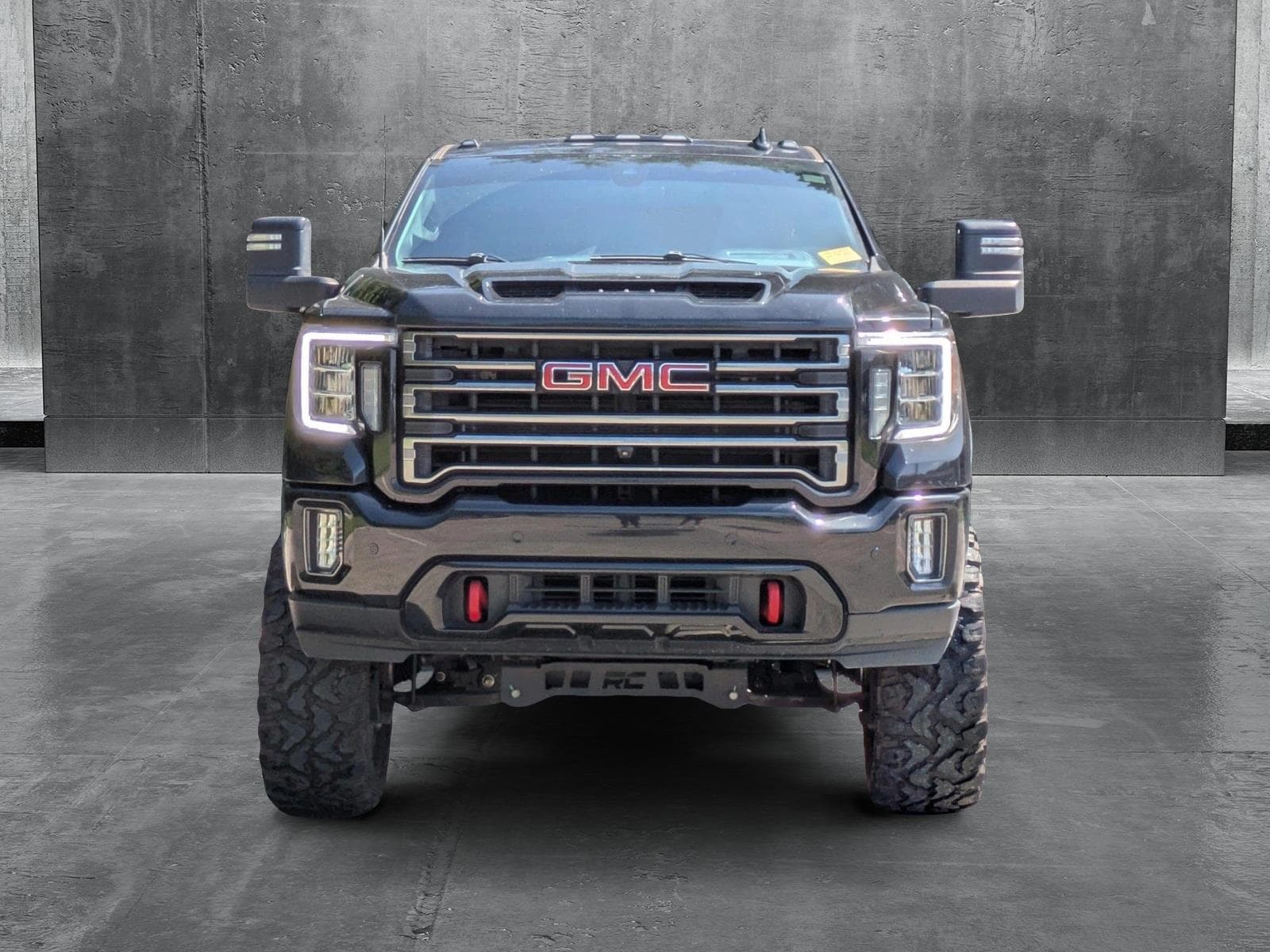 Used 2021 GMC Sierra 2500HD AT4 with VIN 1GT49PE7XMF165658 for sale in Hardeeville, SC
