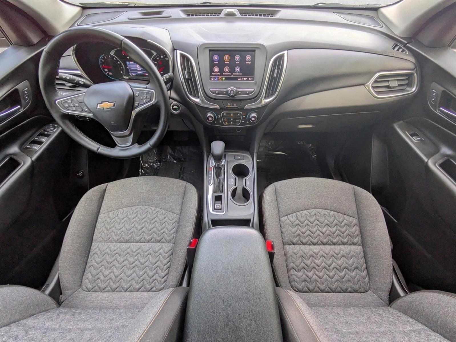2024 Chevrolet Equinox LT photo 3