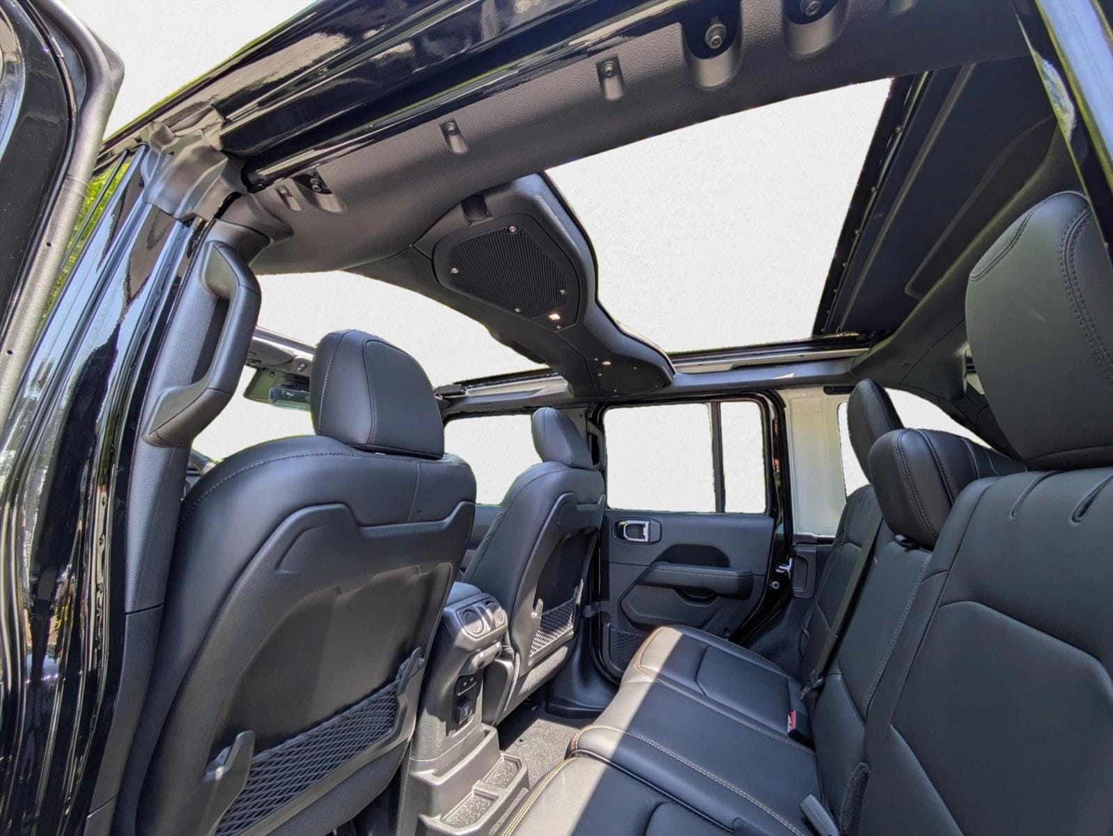 2025 Jeep Wrangler 4-Door Rubicon 392 Final Edition - Photo 18