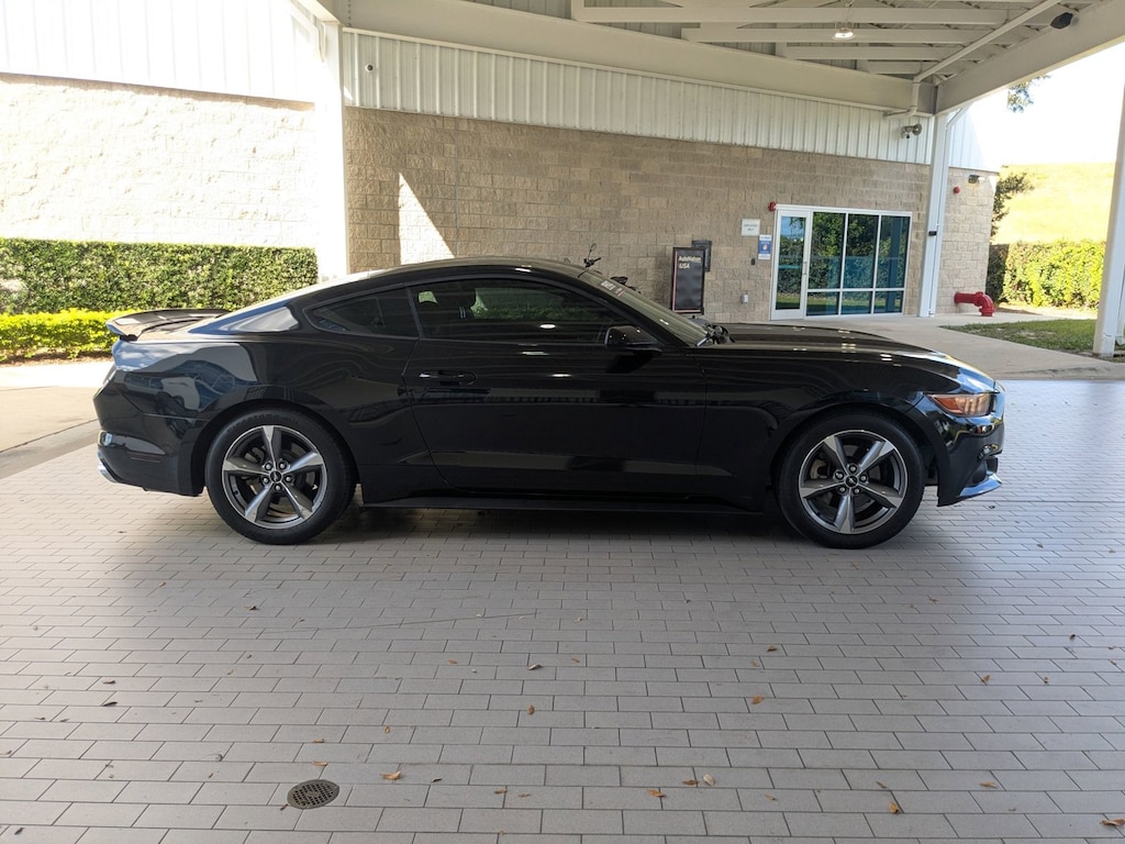 Used 2016 Ford Mustang V6 Coupe