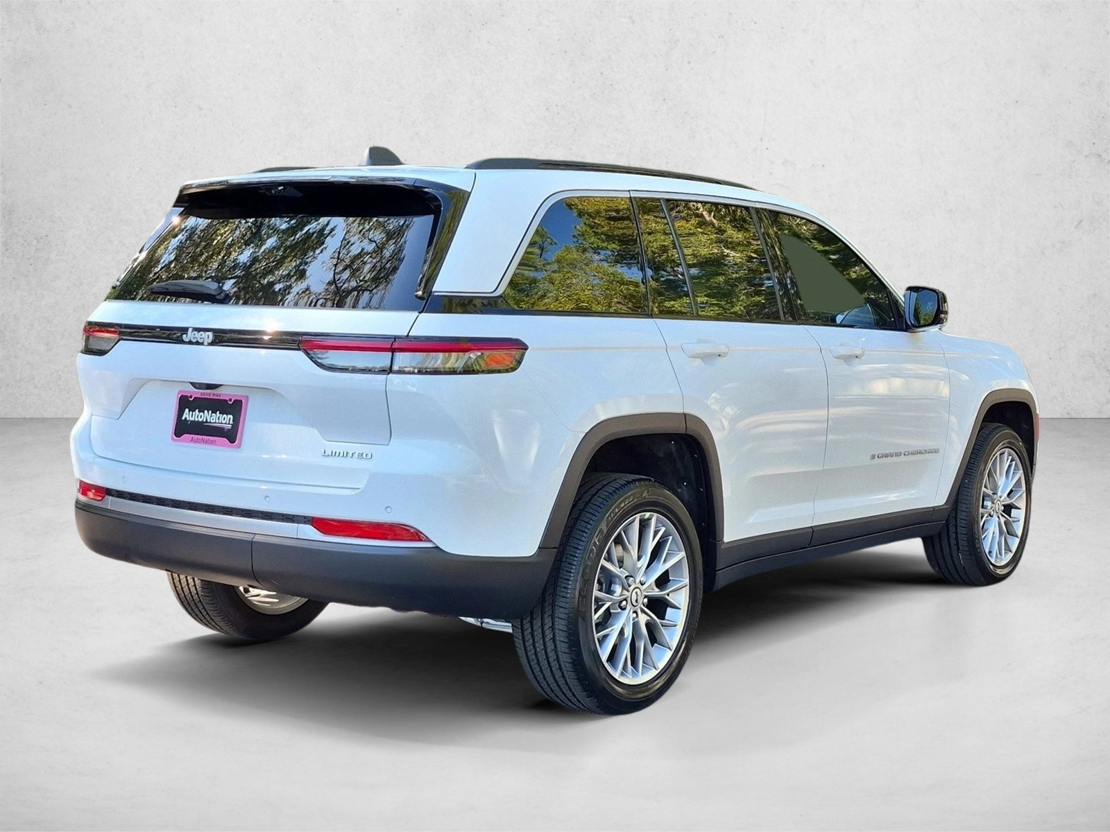 New 2027 Jeep Grand Cherokee Limited SUV