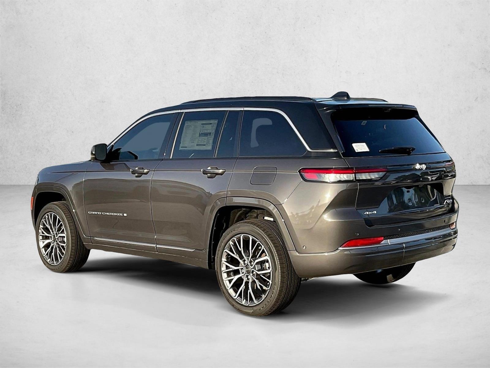 New 2026 Jeep Grand Cherokee Summit SUV