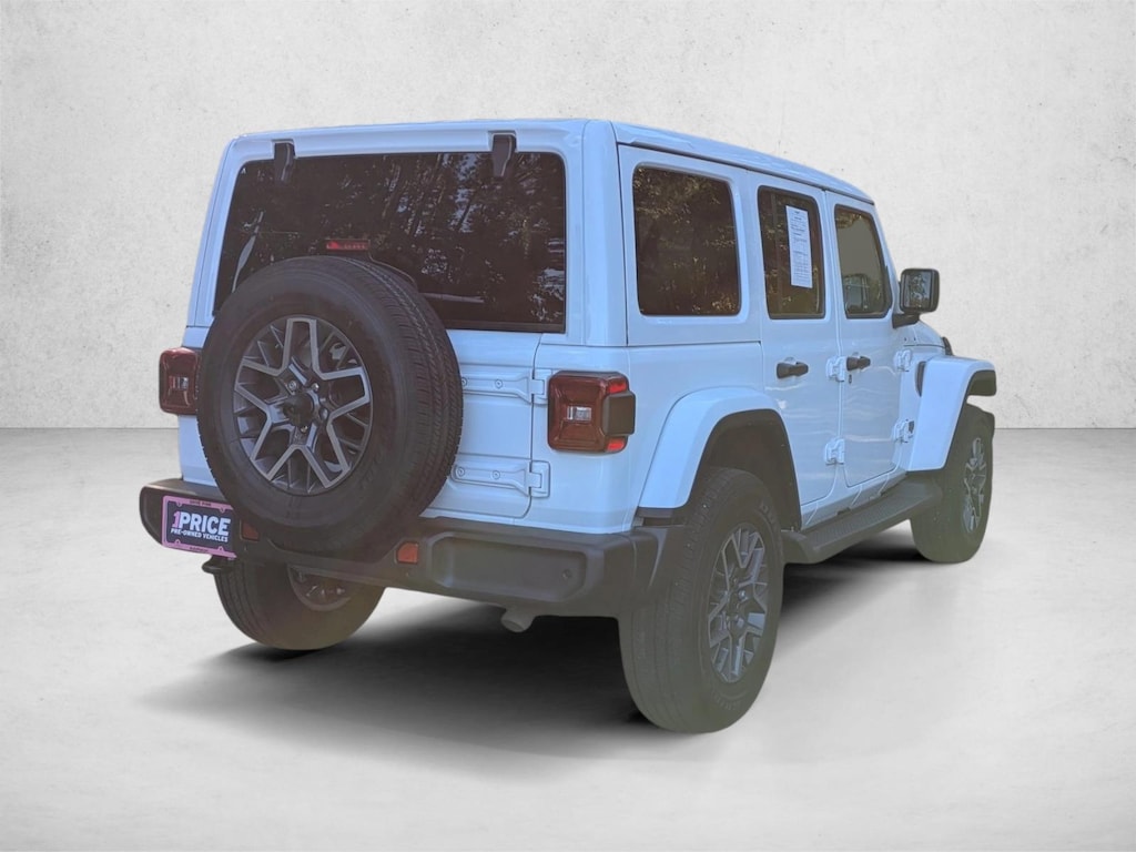 Used 2025 Jeep Wrangler Sahara SUV