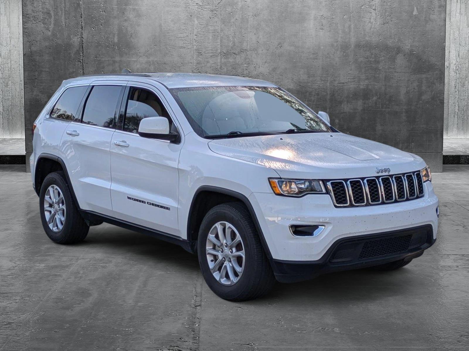2022 Jeep Compass Latitude photo 3